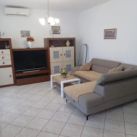 Appartamento Laura I Andela Bibinje